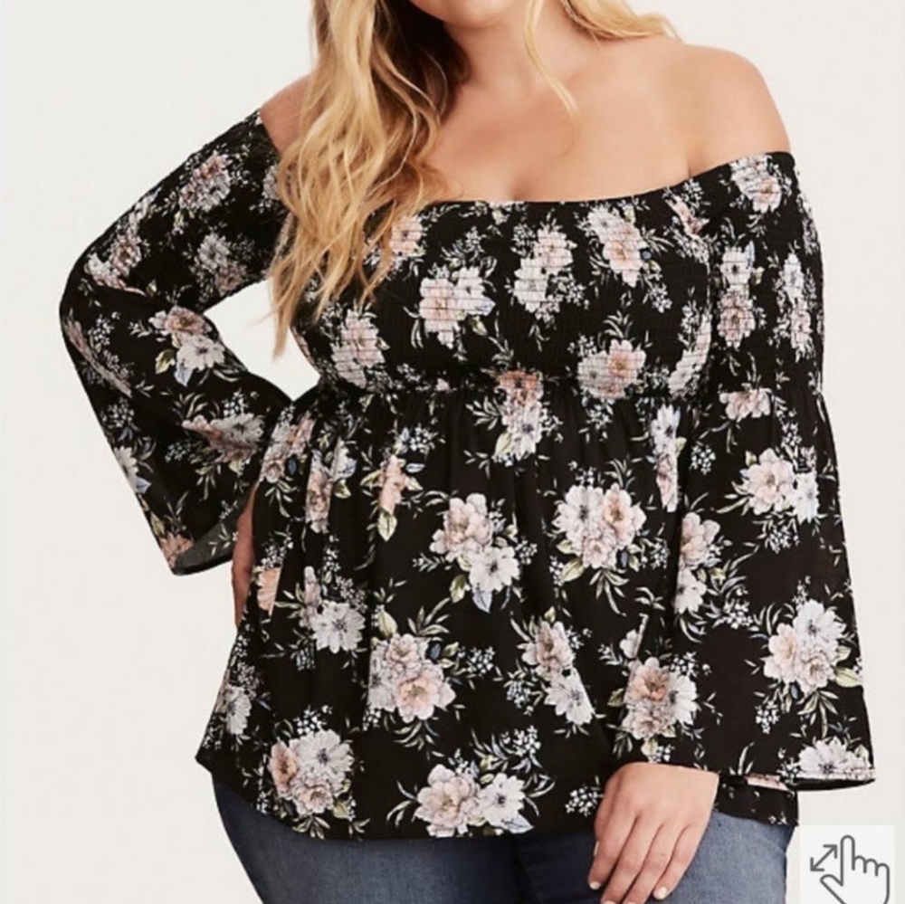 Torrid NWOT Floral, Flowy, Smocked Long Sleeve Off Shoulder Top Plus Size 1